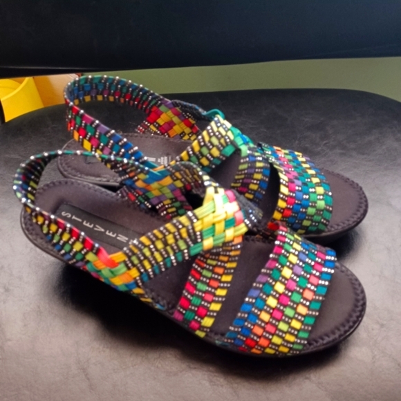 Steve Madden Shoes - Sandals Steven Madden size 8